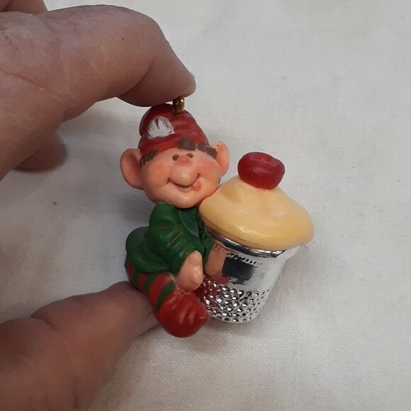 Lot/Set of 3 Grandeur Noel Christmas Ornaments. - Picture 3 of 8